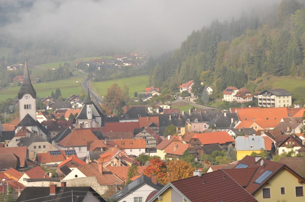 Pension Geissler-Reicher Oberwoelz Stadt Dış mekan fotoğraf
